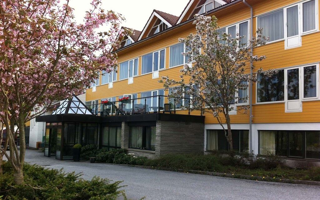 Alver Hotel Alversund Exterior photo
